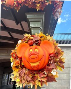 Mickeys Not So Scary decorations