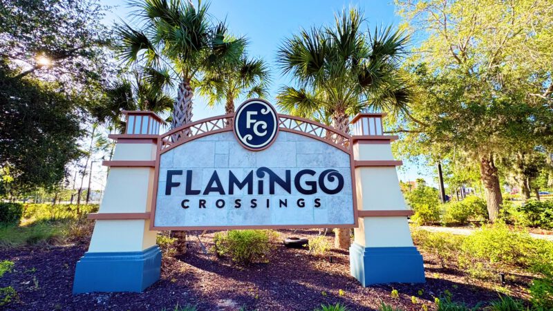 FLAMINGO CROSSINGS Town Center: The Perfect Place to Stay!