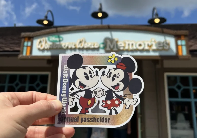 Pick Up Your Exclusive Annual Passholder Magnet by March 30th!