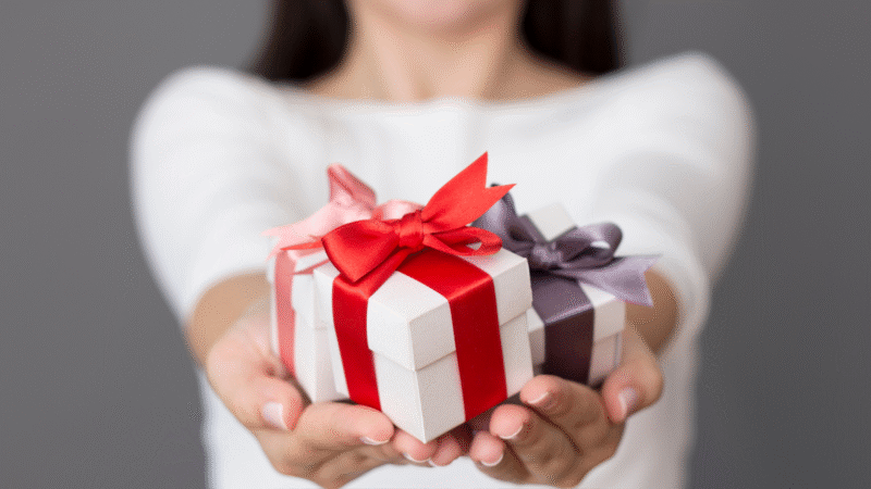 Share the Joy: Local Ways to Give Back This Holiday Season